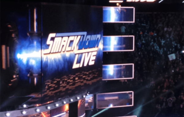 SmackdownLiveSet_3x2_600