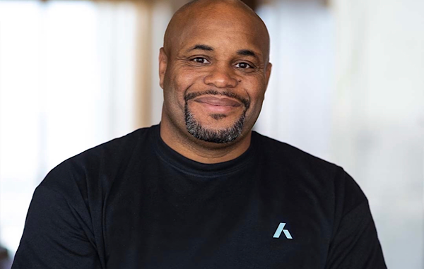 Daniel Cormier Alto Daniel Cormier reacts to wrestling in WWE